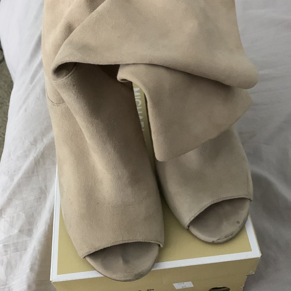 Booties - Picture 4 of 6
